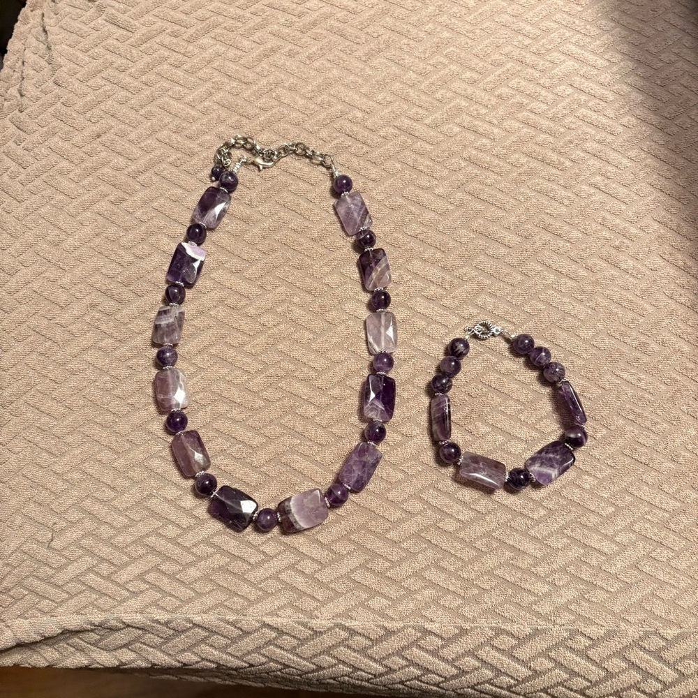 Chevron Amethyst Purple/Lavender Gemstones Necklace Bracelet Set - Picture 5 of 8